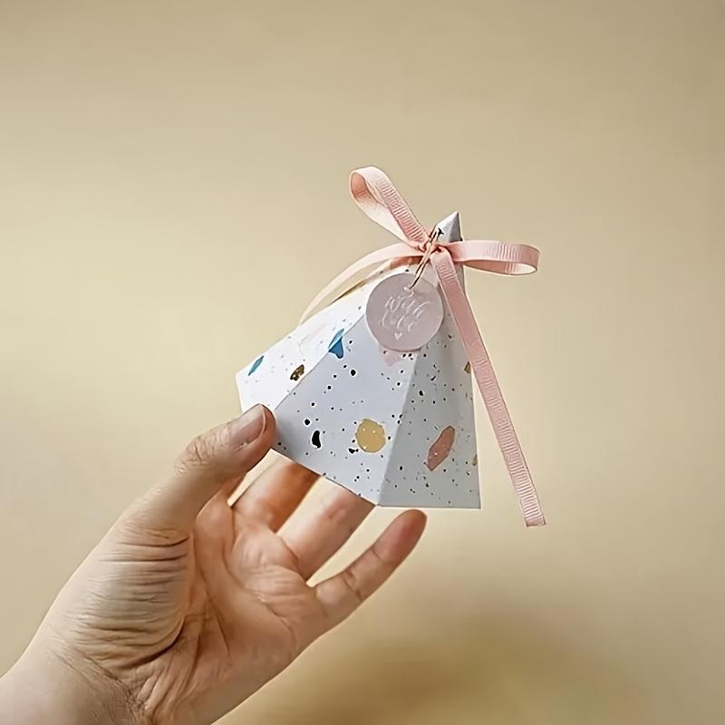 Gift for Her/Him 12pcs/24pcs Colored Line Cone Paper Box Engagement Gift Packaging Box with Thank You Card White/Blue/Pink/Green Optional Birthday Party Favors