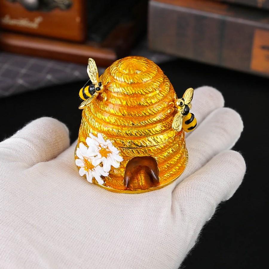 Elegant Beehive Jewelry Box, Hand-Painted Enamel Storage Case, Organize Necklaces, Dressing Table Mess, Trendy Country Style Garden Decor