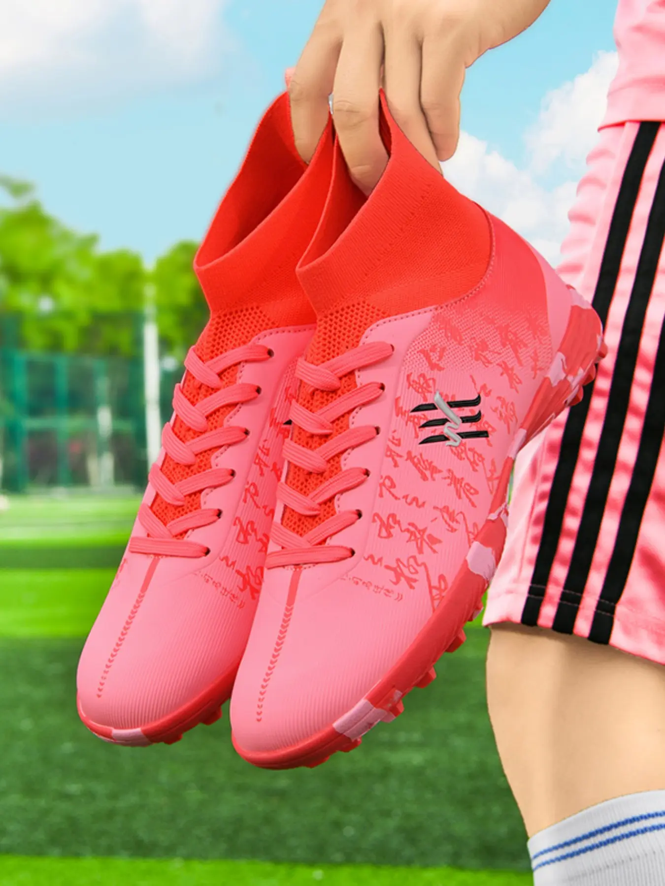 High Top Football Shoes with Long Nails, Sizes 35-45, PU Leather, Breathable Fabric, Durable Tpu Sole, Ideal for Training and Matches, Soccer Cleats