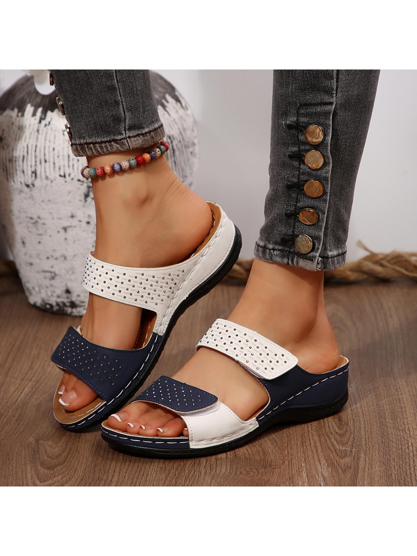 Women's slide sandals with full rhinestone design, simple yet stylish and eye-catching. Featuring thick, comfortable soles that add height without tiring your feet, a must-have for commuting and dating.