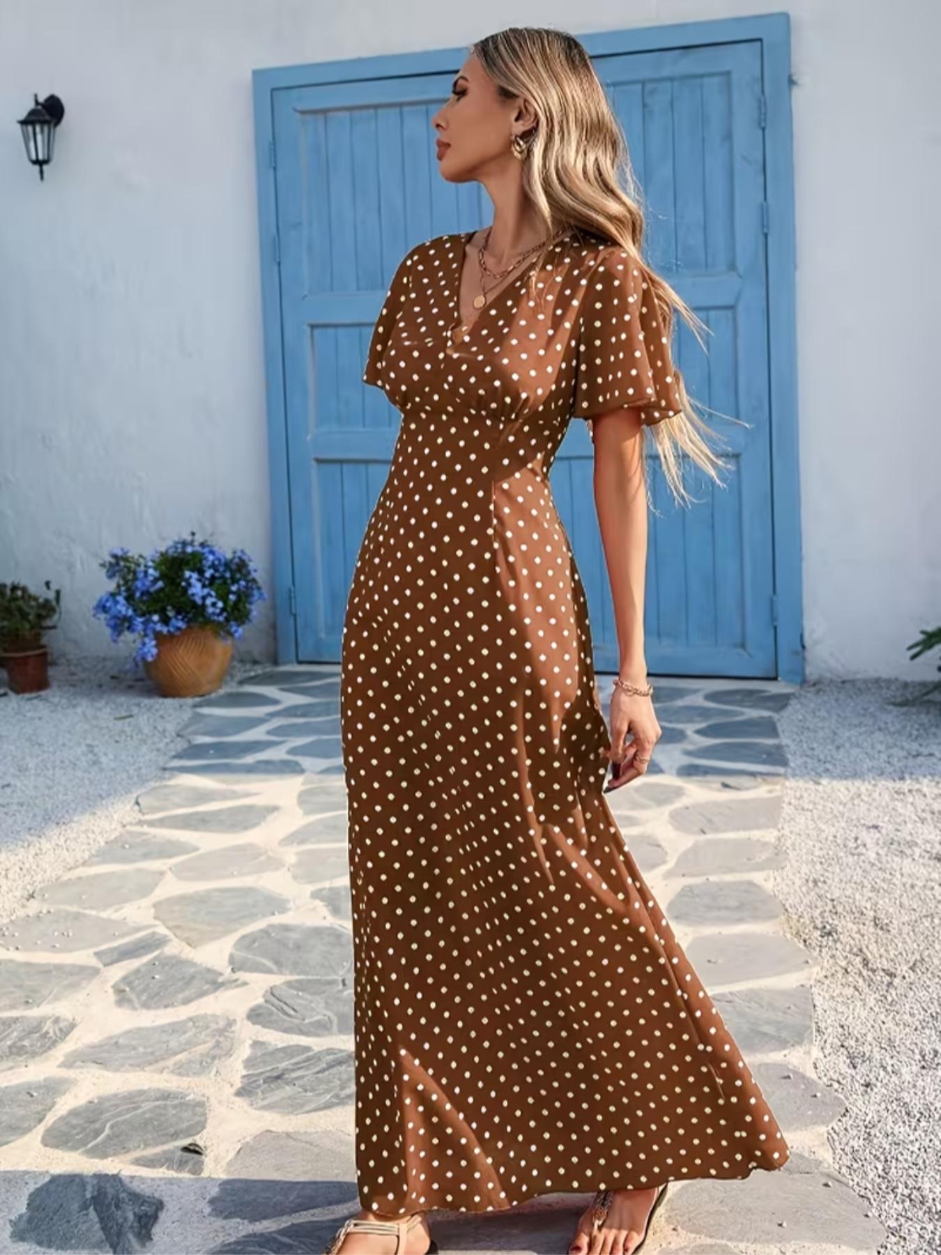 Women's Bohemian Polka Dot Pattern V-Neck Short Sleeve Long Dress for Vacation, Casual Fashion New European and American Style