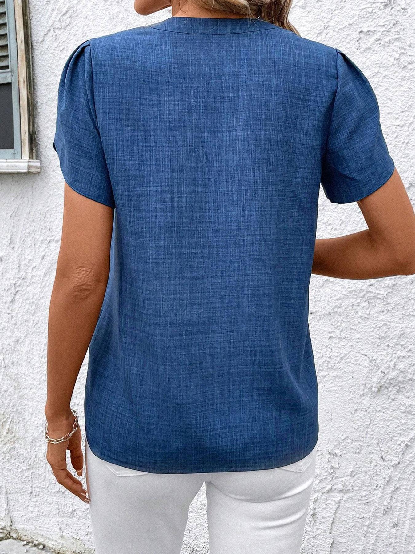 A women's solid color printed half-open collar short-sleeved shoulder pleated pullover T-shirt top, suitable for summer, suitable for commuting, casual wear, home wear.