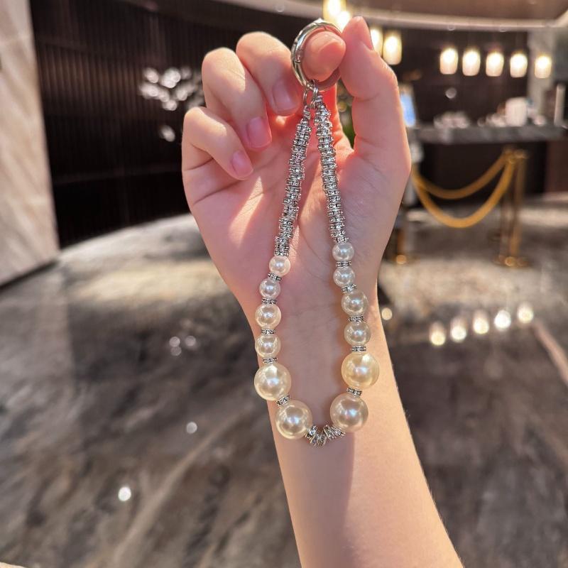 Luxury Pearl Crystal Bead Key Chains Charm Rhinestone Lanyard for Iphone Samsung Universal Accessories Jewelry Anti-Lost Pendant