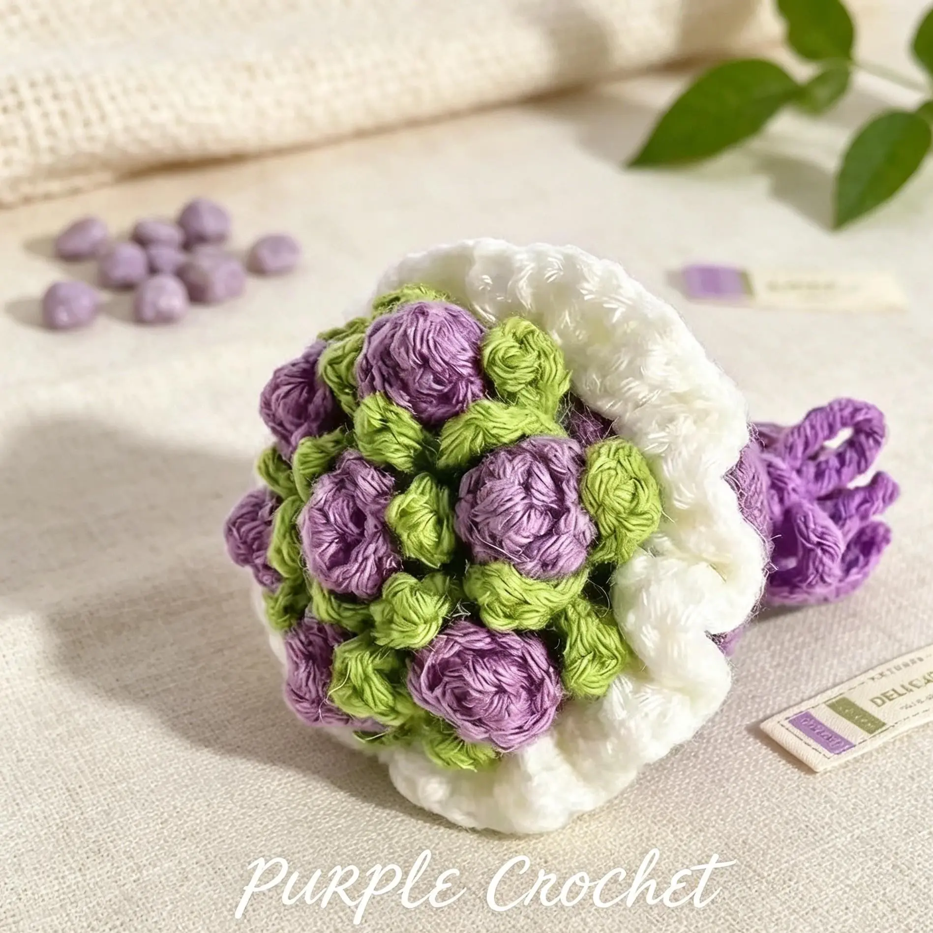 Hand-Crocheted Floral Bouquet—Mini Artificial Purple Rose Bouquet, 1 Set of Creative Spring Artificial Flower Decorations (Vase Not Included), Artificial Roses for Home Decor, Decorative Artificial Flowers, Romantic Gift, Artificial Rose Bouquet, Floral