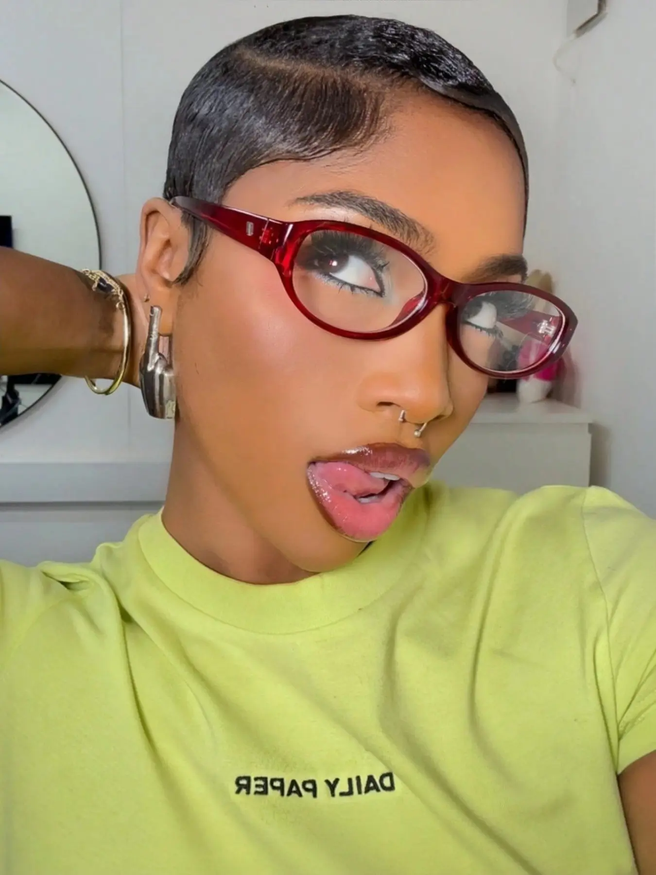 Elegant Oval Frame Women's Blue Light Blocking Glasses, Stylish and Versatile, Perfect for Electronics Use and Daily Wear