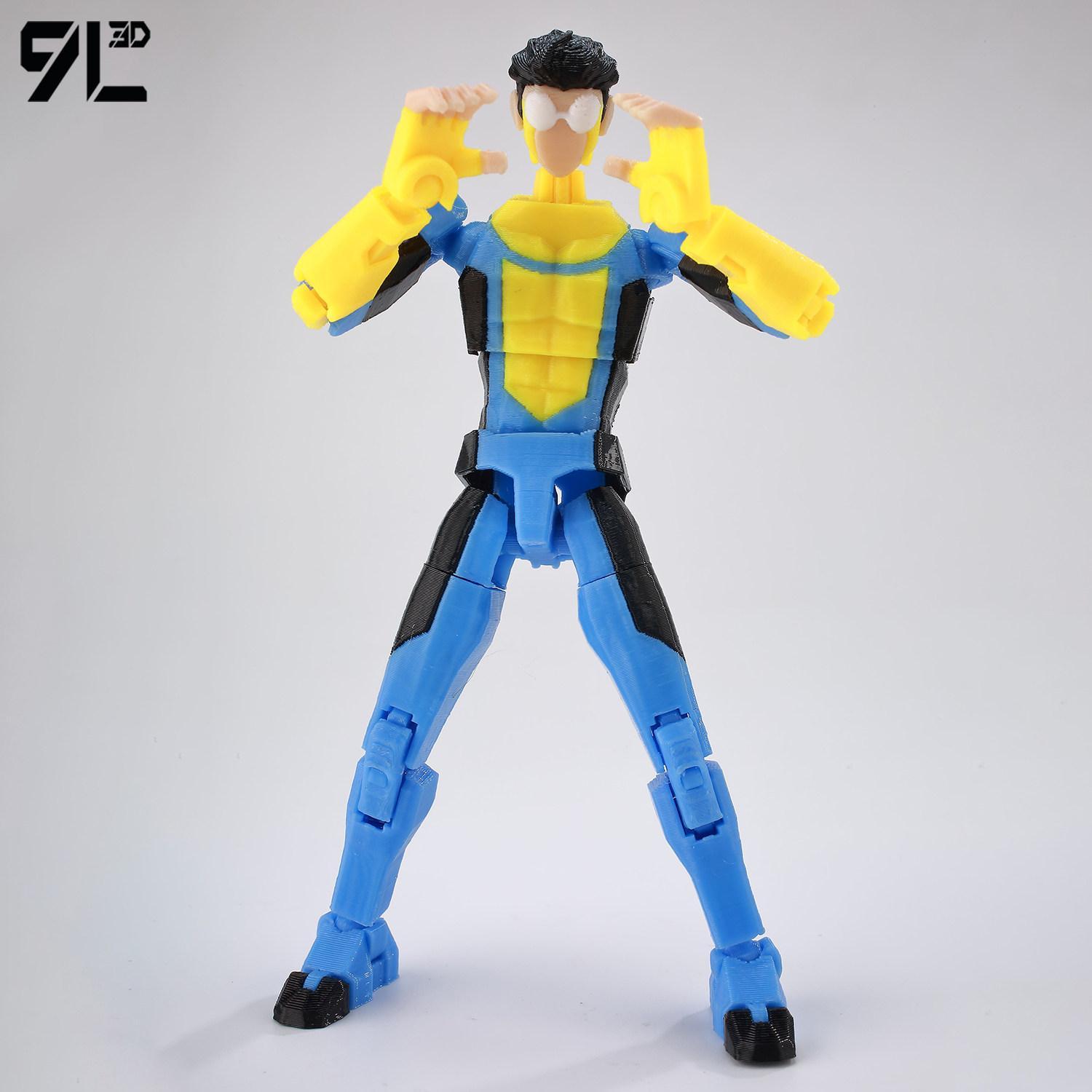 9L 3D 3D Printed Articulated Omni-Man Action Figure From Invincible Series With Interchangeable Hands Collectible Model