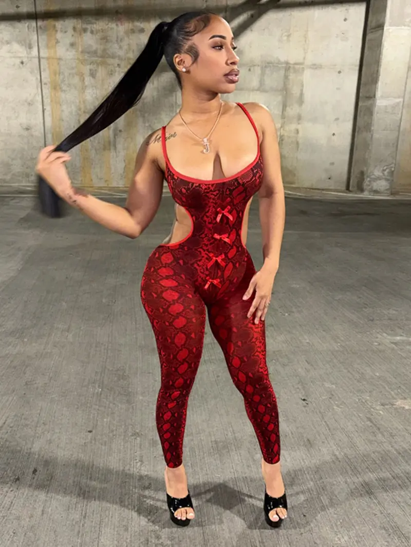 Summer New Women's Slim Fit Halter Backless Cut Out, Leopard Print with Bow Design, Sleeveless Long Pants, Trendy Street Style, Leopard Print Playsuit, Back Cutout Romper