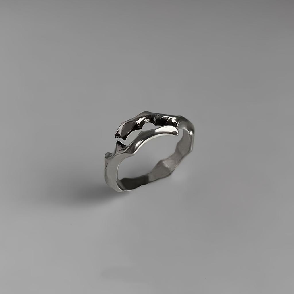 Gunmetal Thorn Ring - Open, Minimalist, Versatile Costume Jewelry for Men and Women, Stylish Index Finger Accessory with Alternative Artistic, Articulated, Geometric Band Designs, Rings For Women, Alternative Artistic Rings
