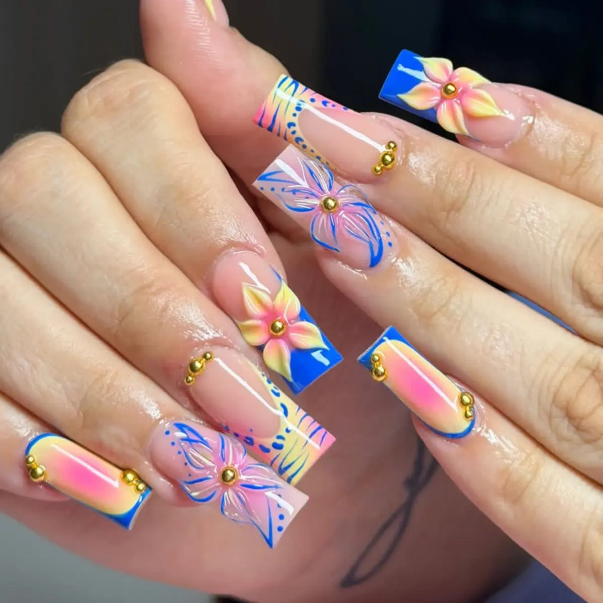 24 Pcs Long Square French Tip Press On Nails Vibrant Sunset Aura Ombre 3D Hibiscus Flower Gold Bead Accents Summer Y2K Festival Reusable False Nails Set