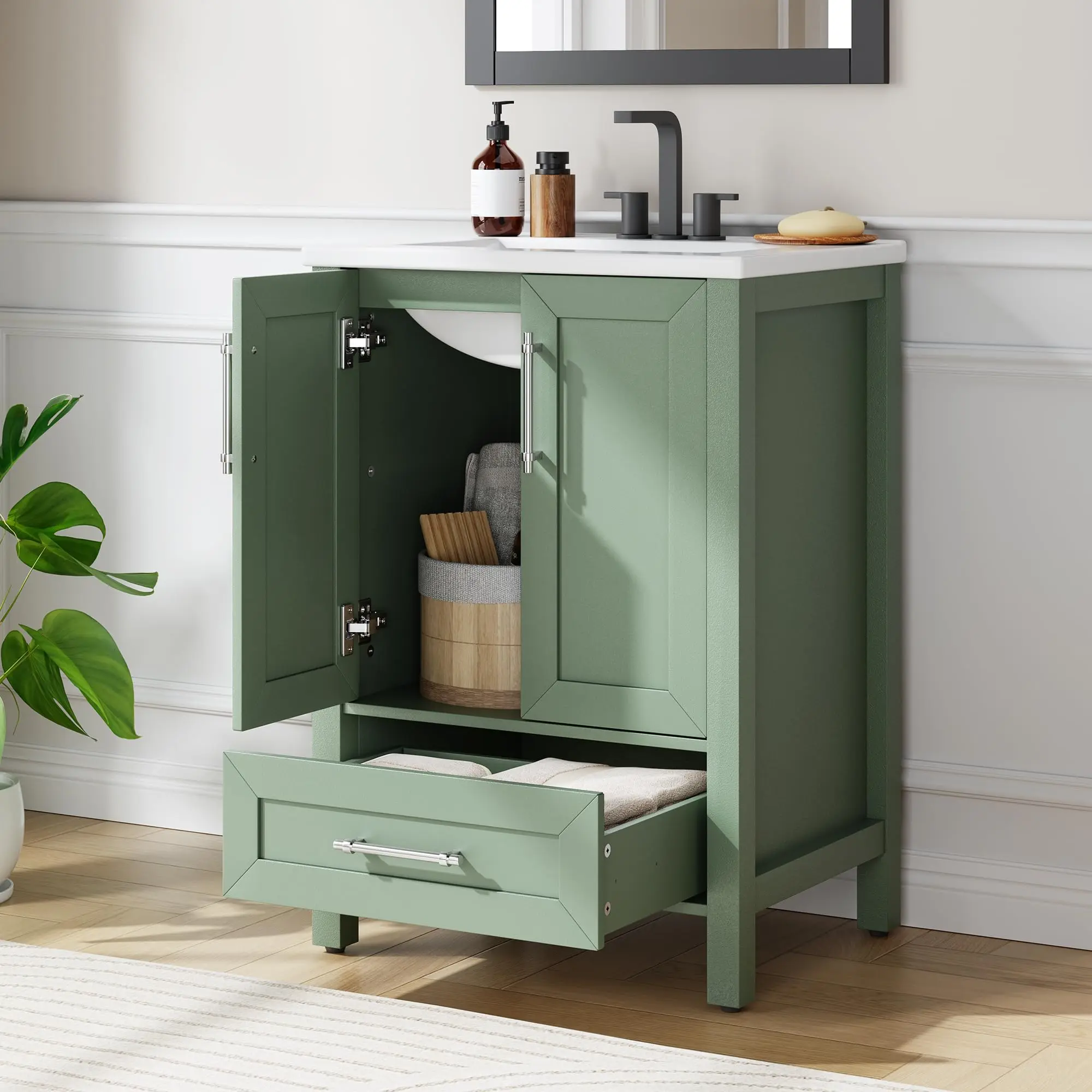 24 in-Light green