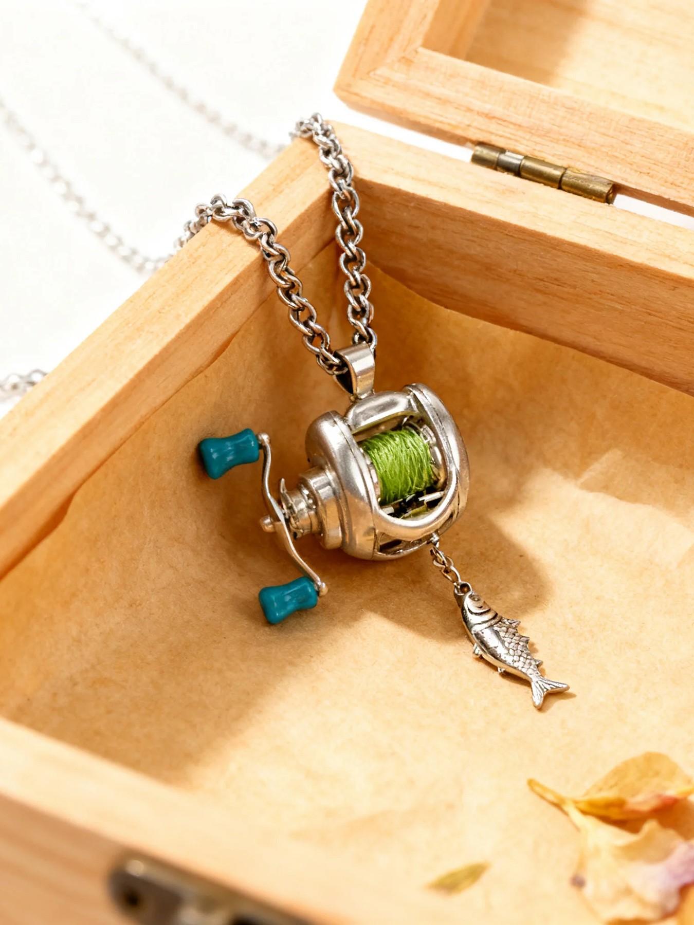 Miniature fishing reel necklace, Charms necklace with rotating handle and movable line guide ring, spinning reel fishing gear keychain, portable pendant, perfect for fishing enthusiast