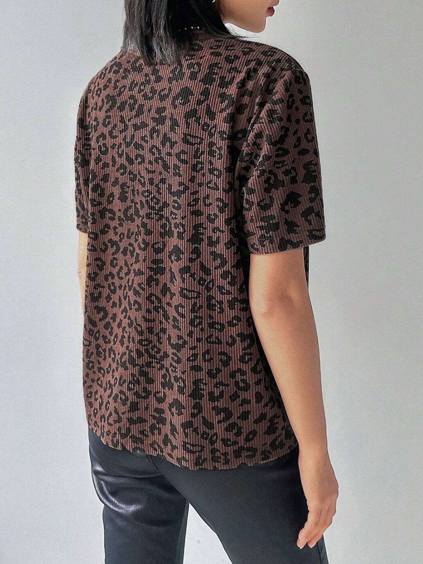 1 Piece Retro Leopard Print Ribbed Short-Sleeve Top | Euro-American Fashion Vibe | Short-Sleeve Cut + Leopard Print Element