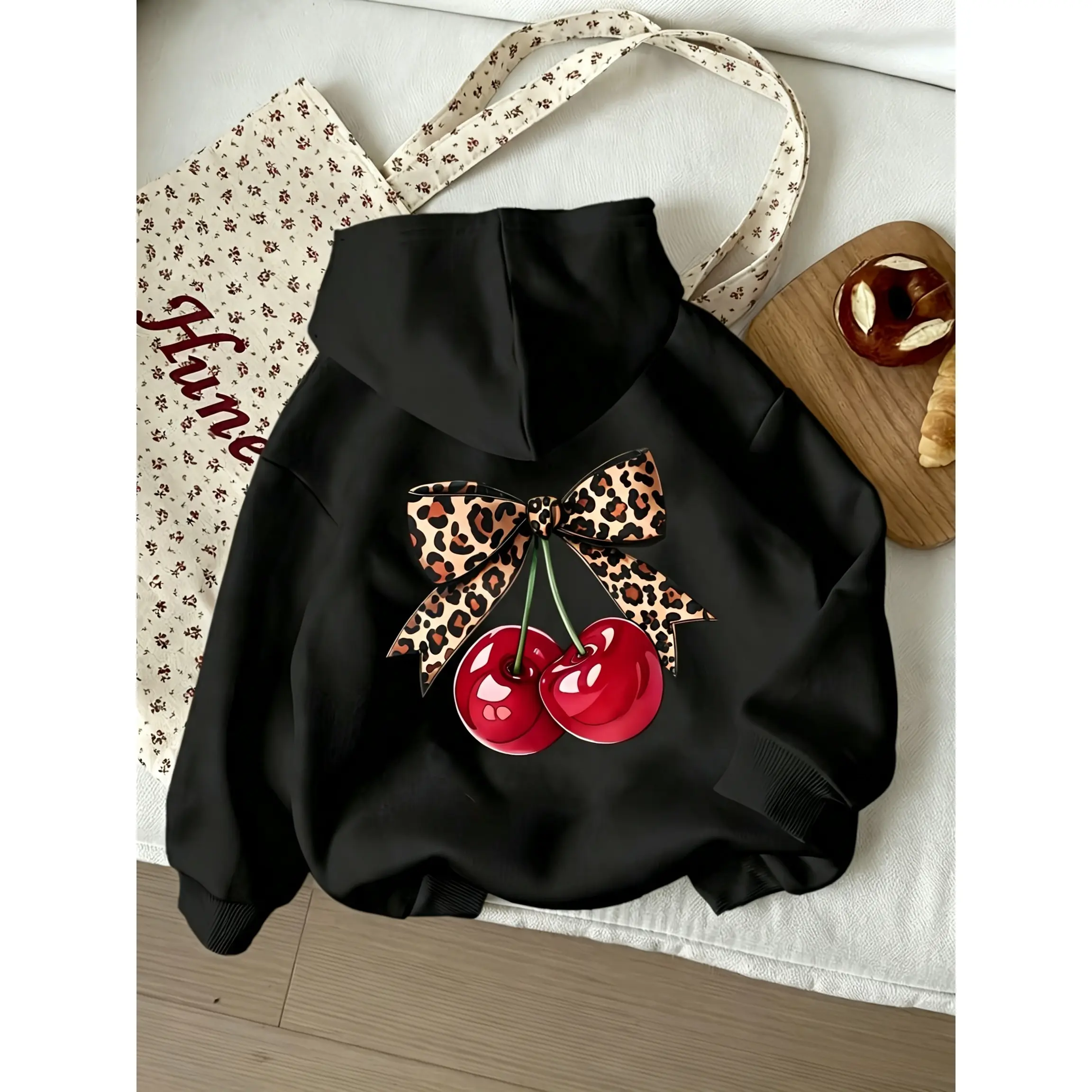 Women's Cherry Print Hoodie Casual Pocket Sweatshirt Women's Hoodie Jacket Casual Sweatshirt Top, Street Fashion Hoodie Jacket, Suitable for Autumn