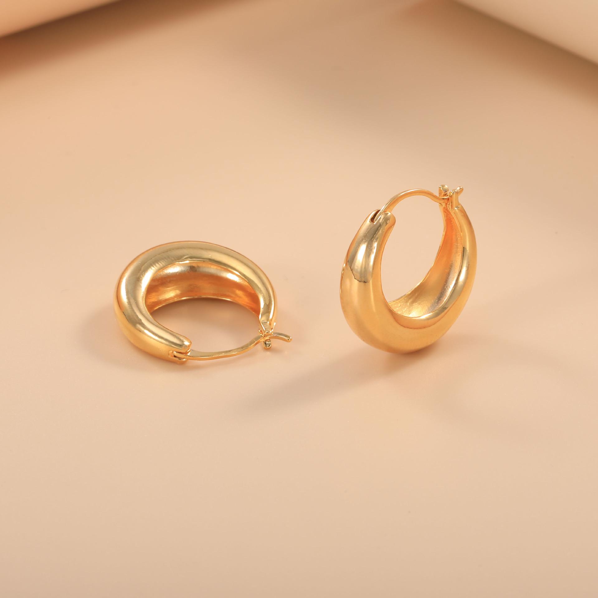 French Inspired Geometric Oval Plain Hoop Earrings Simple Elegant Ear Clips Basic Versatile Daily Wear & Holiday Gift for Women