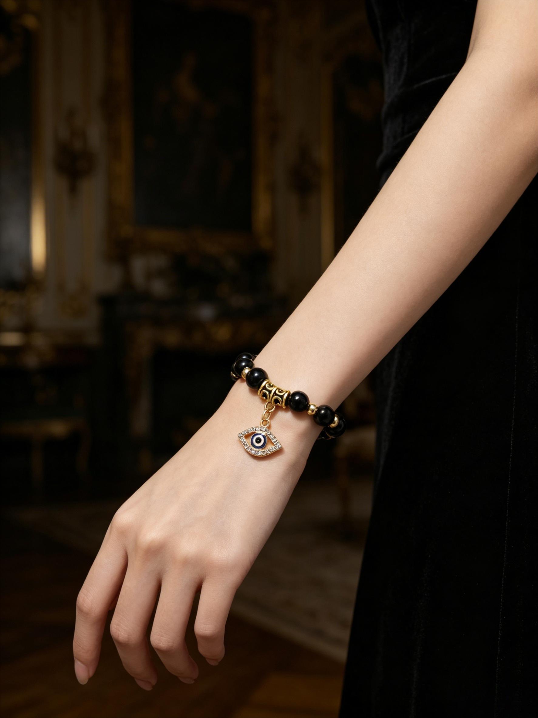 5Pcs,a set of random bracelets, multi-color natural stone Turkish evil eye bracelet set, niche design sense transfer bracelet, couple and girlfriend birthday gift, commuting versatile light luxury high-end fashion jewelry.