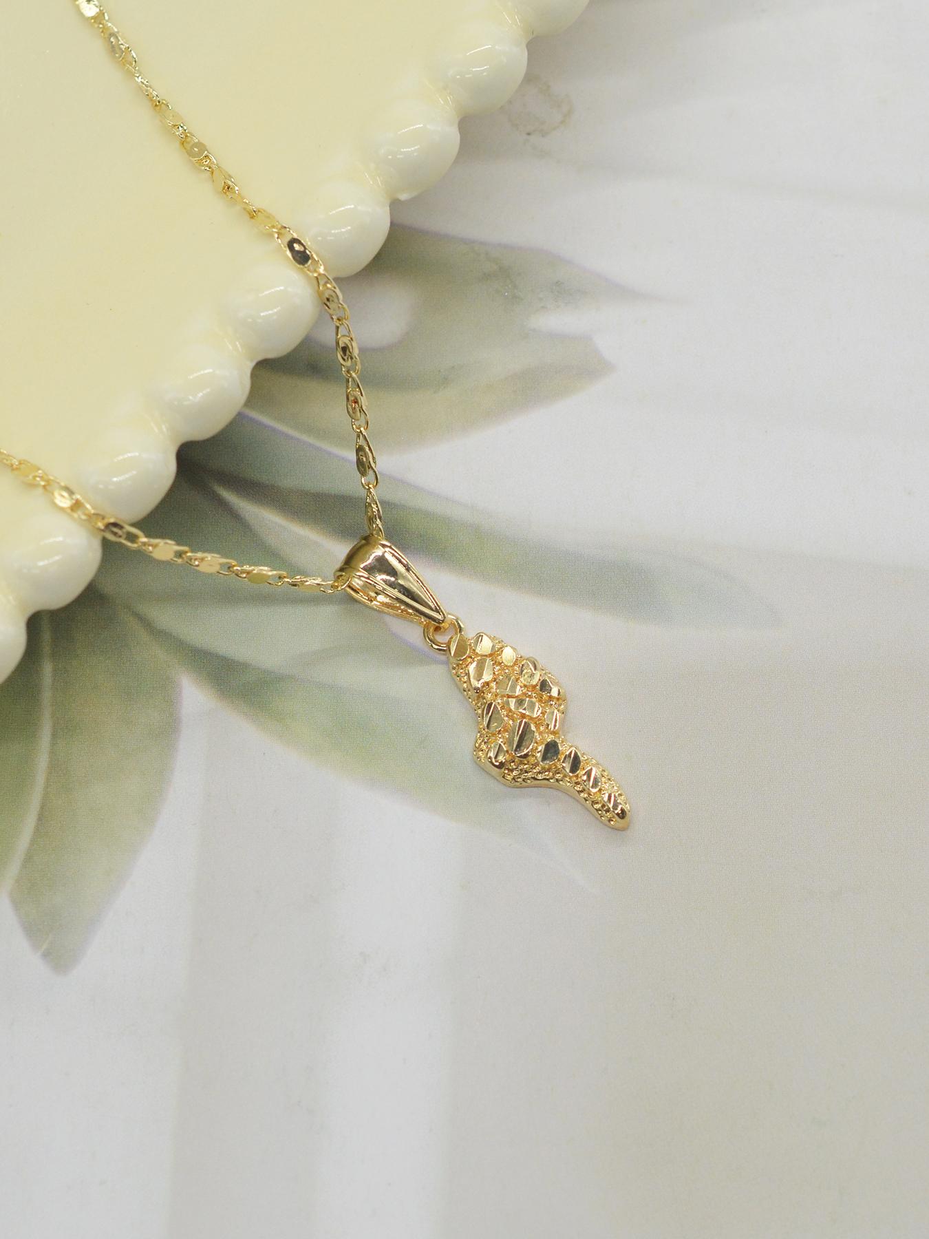 Vintage Textured Palestine Map Relief Pendant Necklace, Unisex Daily Jewelry, Party Gift, Holiday Present
