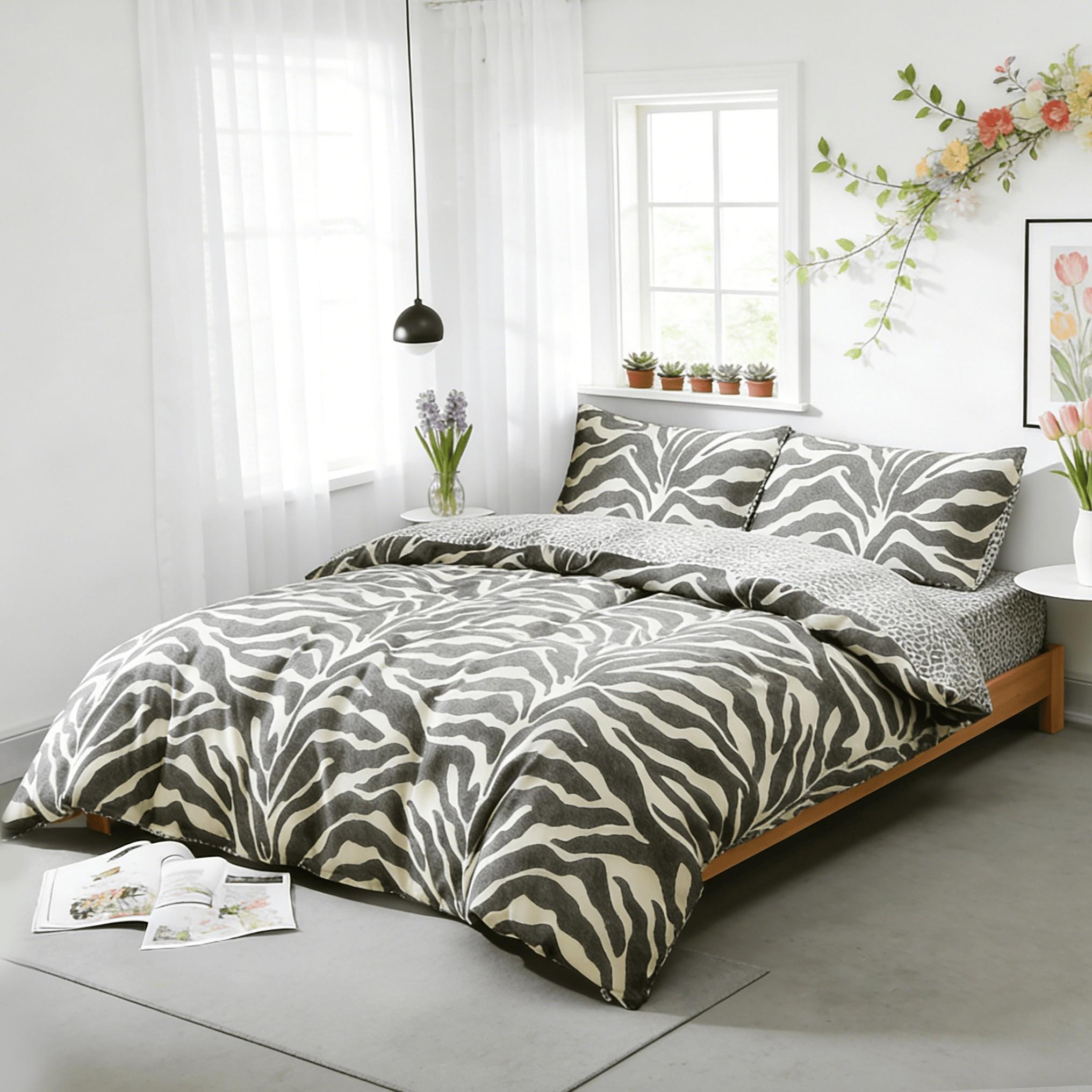 3-Piece Zebra Leopard Print Bedding Set, Reversible Design, Includes 1 Duvet Cover  + 2 Pillowcases, No Insert Soft Comfortable Fabric, Spring Bedroom Decor