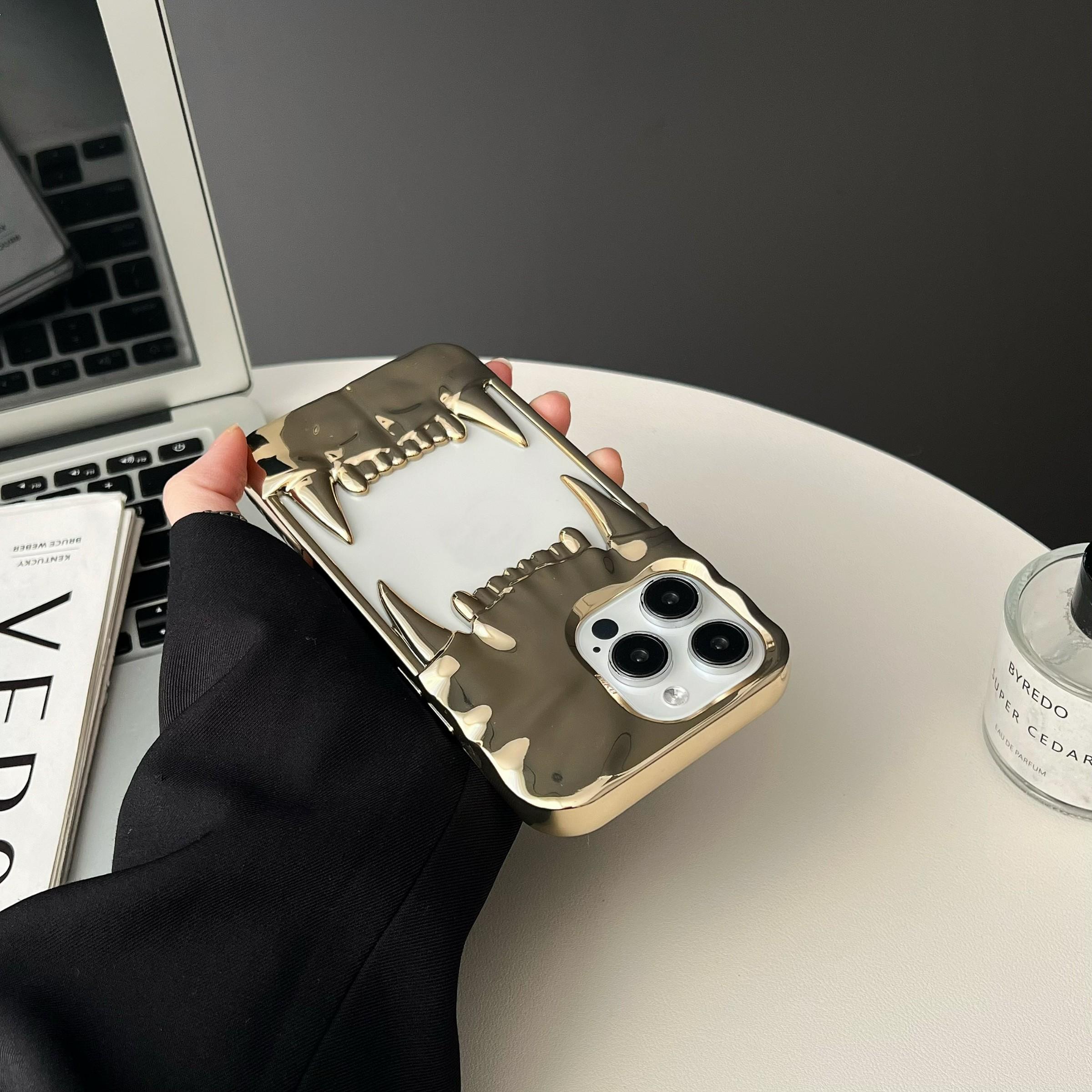 Fashion Cool Electroplated Silver Black Skull & Fangs Design, Imitation Metallic Glossy Hollow Heat Dissipation Soft Protective Case For iPhone 11 12 13 14 15 16 17 Pro Max, Creative Holiday Gift Phone Case For Men, Women, Kids and the Elderly