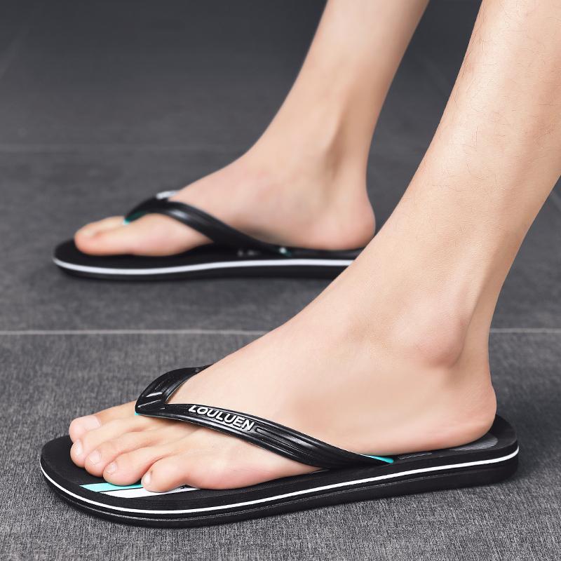 Men's Flip-Flops with Letter Print, Casual PVC Sandals, Comfortable Beach Shoes, Lightweight Slippers for Home, Bathroom, and Beach