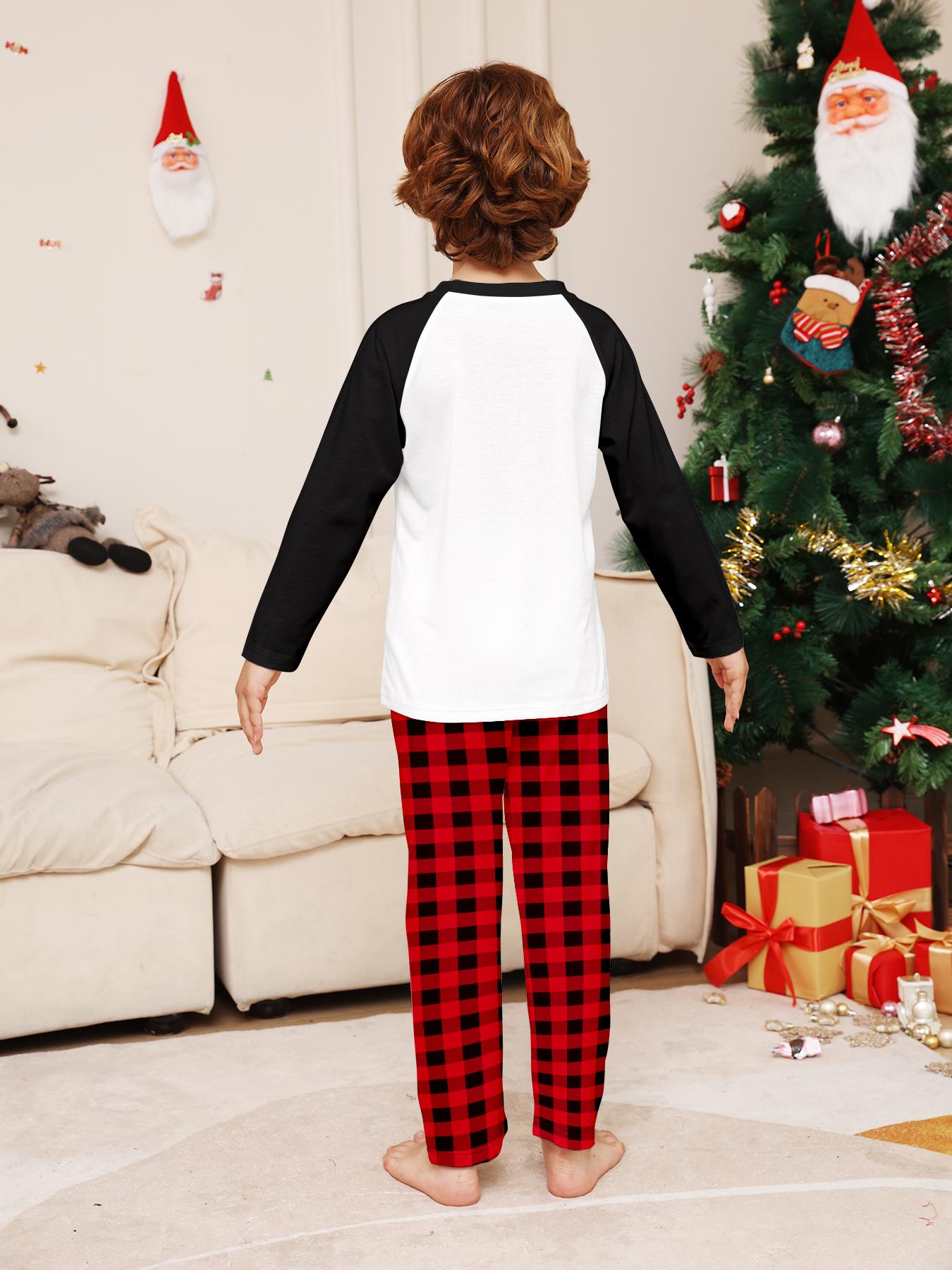 Two-Piece Christmas Pajama Set for Kids, Cute Cartoon Reindeer Print, Fitted Long Sleeve Sleepwear, All Seasons Comfortable Fit