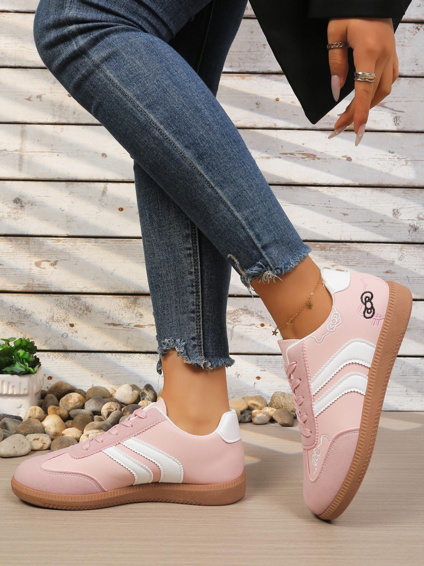 2026 New Track Shoes, Soft Texture, Easy to Maintain, Suitable for Daily Commute, Campus Wear, Light Sports, Patchwork Design