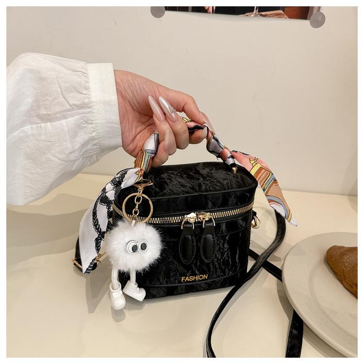 Womens Square Crossbody Shoulder Bag Korean Style Adjustable Plain Purse Cute Lightweight Athletic Small Everyday Casual Messenger Shopping Travel