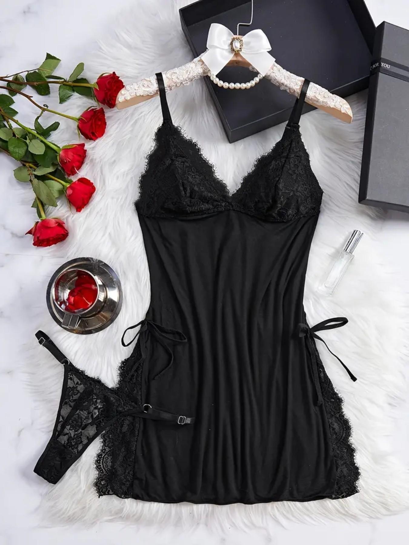 Women's Elegant Lace Deep V Slim Fit Strap Dress Nightwear, Plain Pattern, Fitted Style, Moderate Fabric Thickness, All Seasons Wear