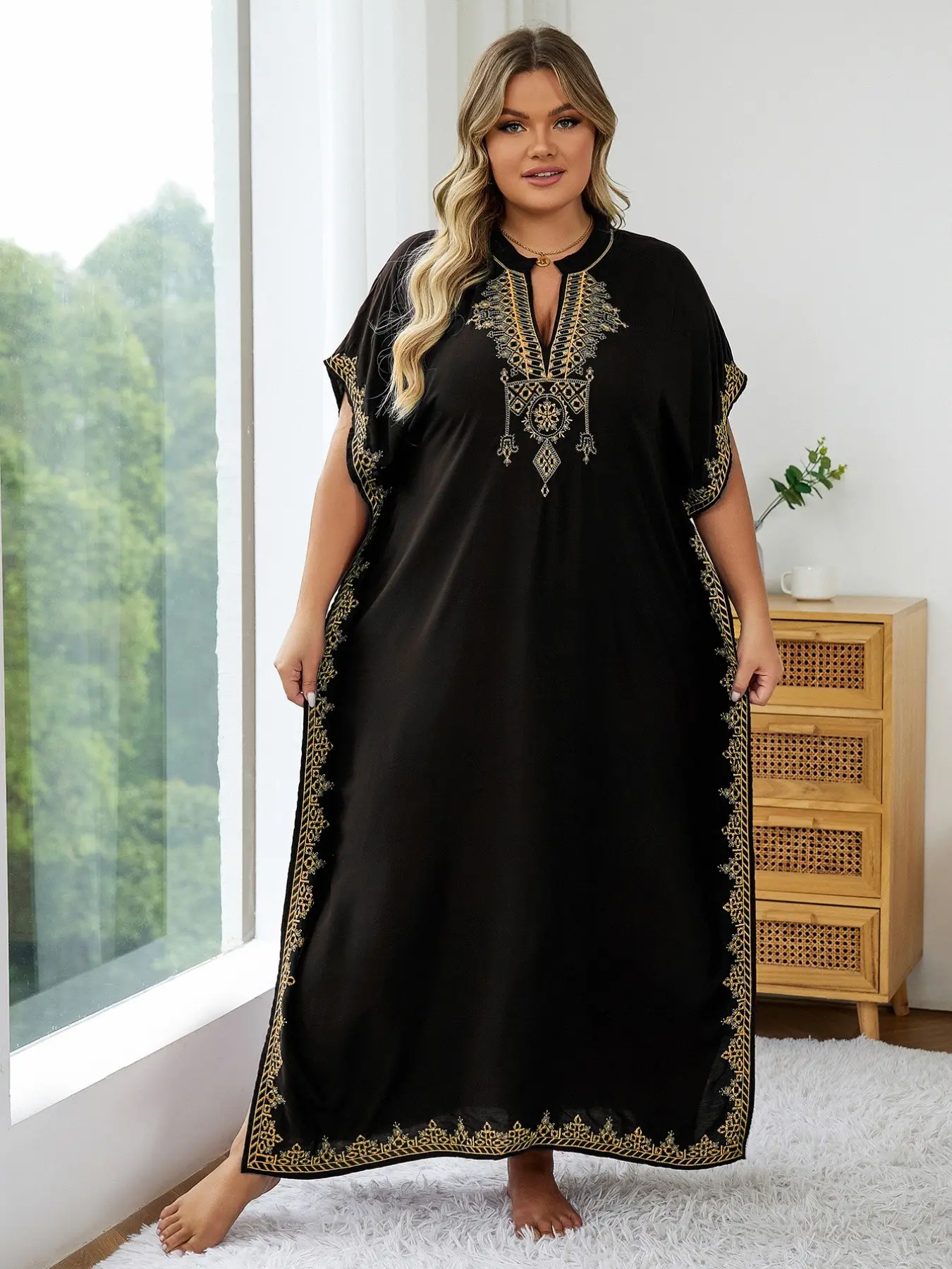 Plus Size Women's Embroidered Kaftan Style Maxi Dress, Boho Ethnic Notched Neck Batwing Sleeve Split Caftan, Modest Muslim Summer Gown, Kaftan Dresses