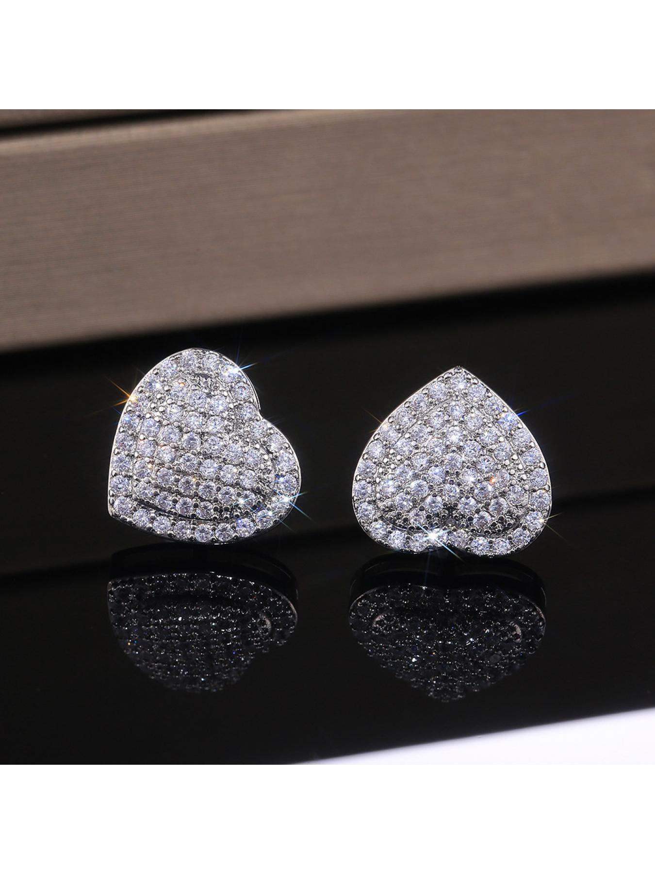 Fashionable copper stud earrings with micro-set zircon heart-shaped design for women, a perfect gift for wedding anniversary