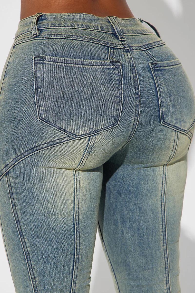 Elengatine Mid Rise Stretch Skinny Jeans - Medium Wash Women's Vintage Light Wash with Contrast Stitch Fit Bottom Fashionable All Seasons Below the Ankle Jeans for Trendy Streetwear and Daily Wear Pants Trouser