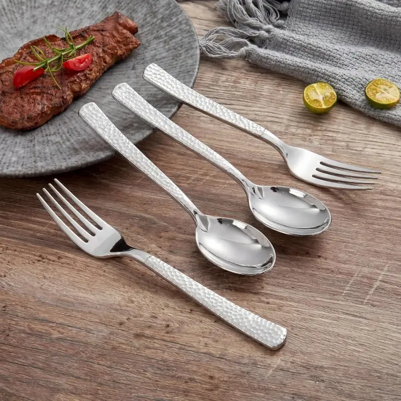 40-piece hammered silver plastic cutlery set, reusable, includes 20 forks and 20 spoons, suitable for weddings, parties, birthdays, and everyday use.