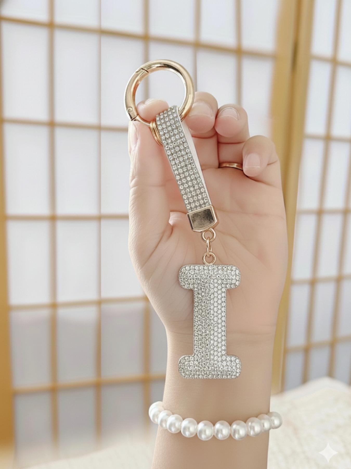 Shiny Rhinestone Letter Keychain, Lucky Crystal Pendant, Sparkling Alloy Charm, Perfect Gift for Bags and Backpacks, Women and Girls