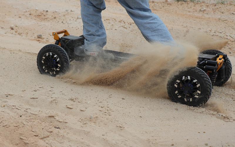 Ecomob M24 PRO 4WD 40T 12S5P Real Suspension Off-road Electric Skateboard with 3800W Motor & 9 Layer Maple Deck for Rugged Terrains