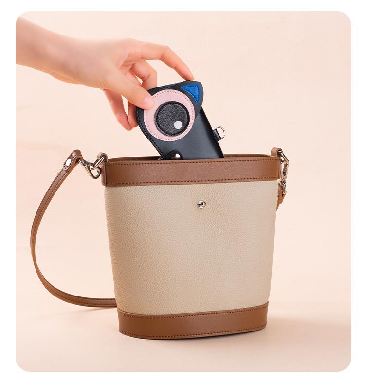 Portable glasses case, children's myopia glasses storage bag, hanging bag, cute cartoon glasses bag for students, sunglasses protective cover