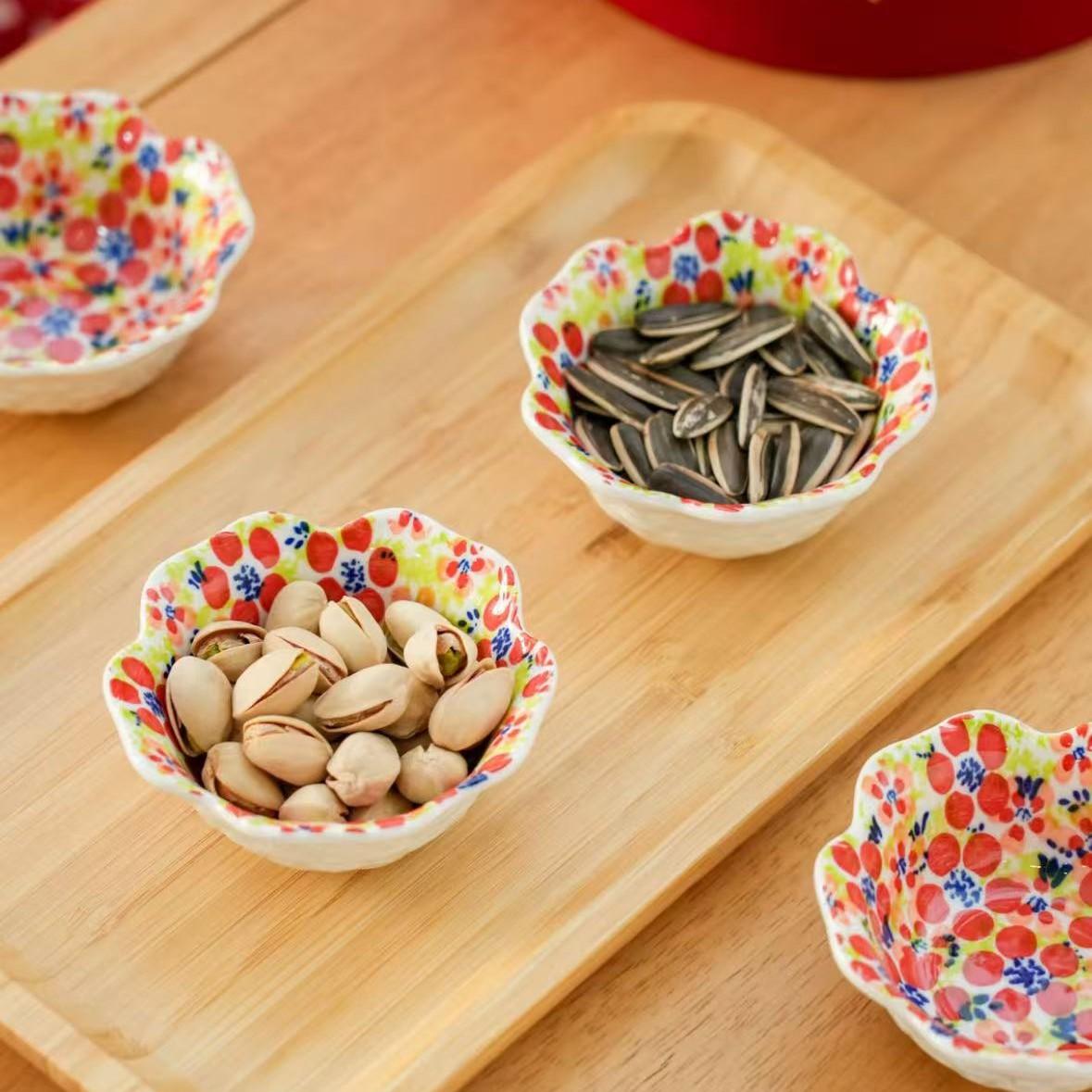 Bohemian Style Ceramic Dipping Sauce Dish Set, Creative Petal Edge Condiment Bowls, Multi-Functional Soy Sauce Vinegar Snack Plates Kitchen Utensils