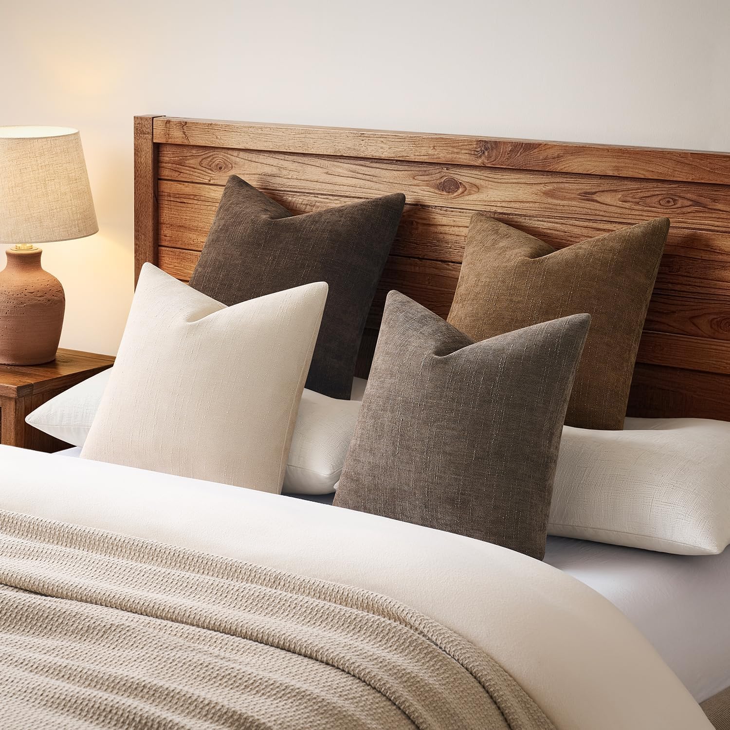 4Pcs Throw Pillow Covers, 18x18 & 20x20 Inch, Chenille Textured Neutral Brown, Solid Decorative Farmhouse Cushion Covers, Boho Western Home Decor for Couch, Sofa, Bed & Living Room