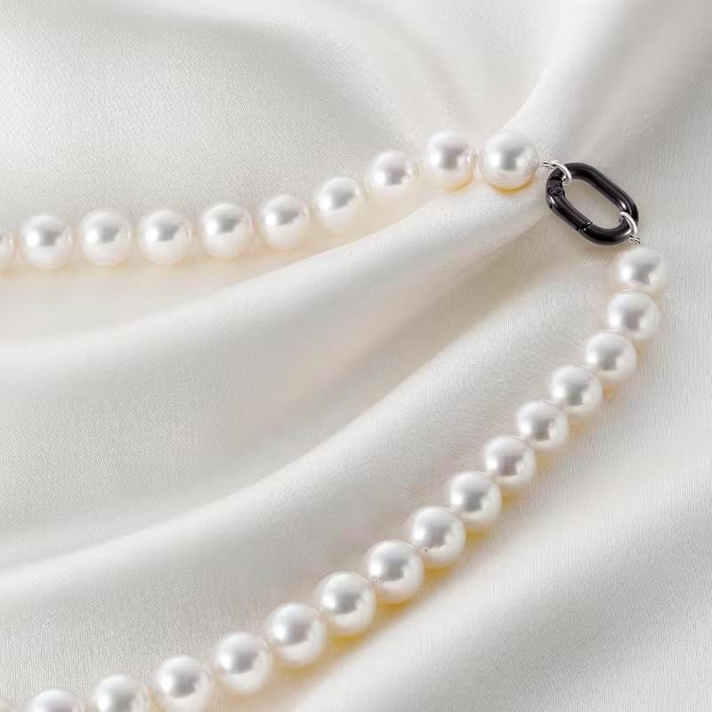 10-Pack Mini Oval Spring Keychains, Simple Small Keychain Accessories, Backpack Attachments, Essential Everyday Items