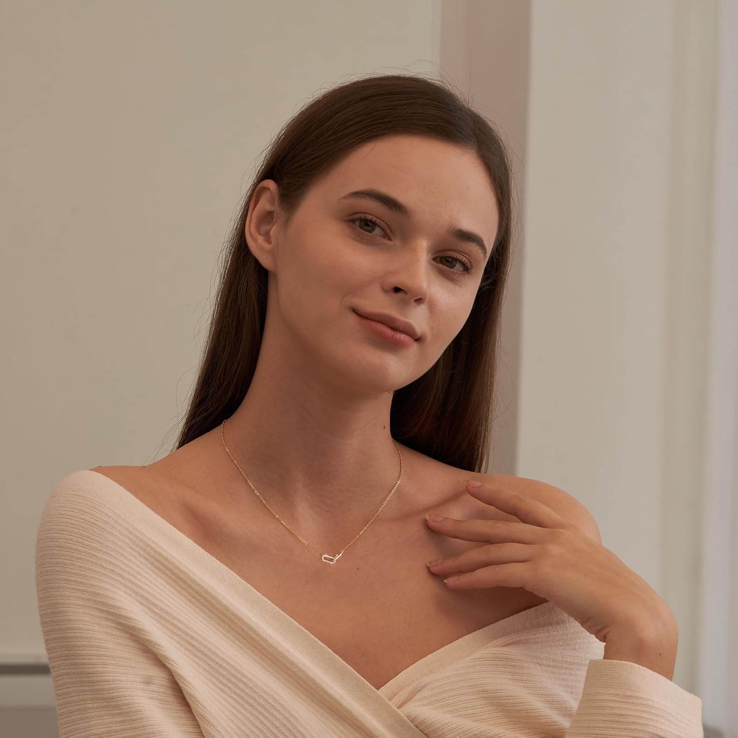 Tewiky Pendant Necklace for Women Dainty Simple Paperclip Choker Necklaces Cute Minimalist Open Oval Necklaces Jewelry For Valentine's Day gifts