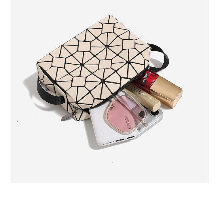 New Summer Autumn Trendy Unique Design Geometric Rhombus Cupid Small Square Bag, Versatile Single Shoulder Crossbody Underarm Bag