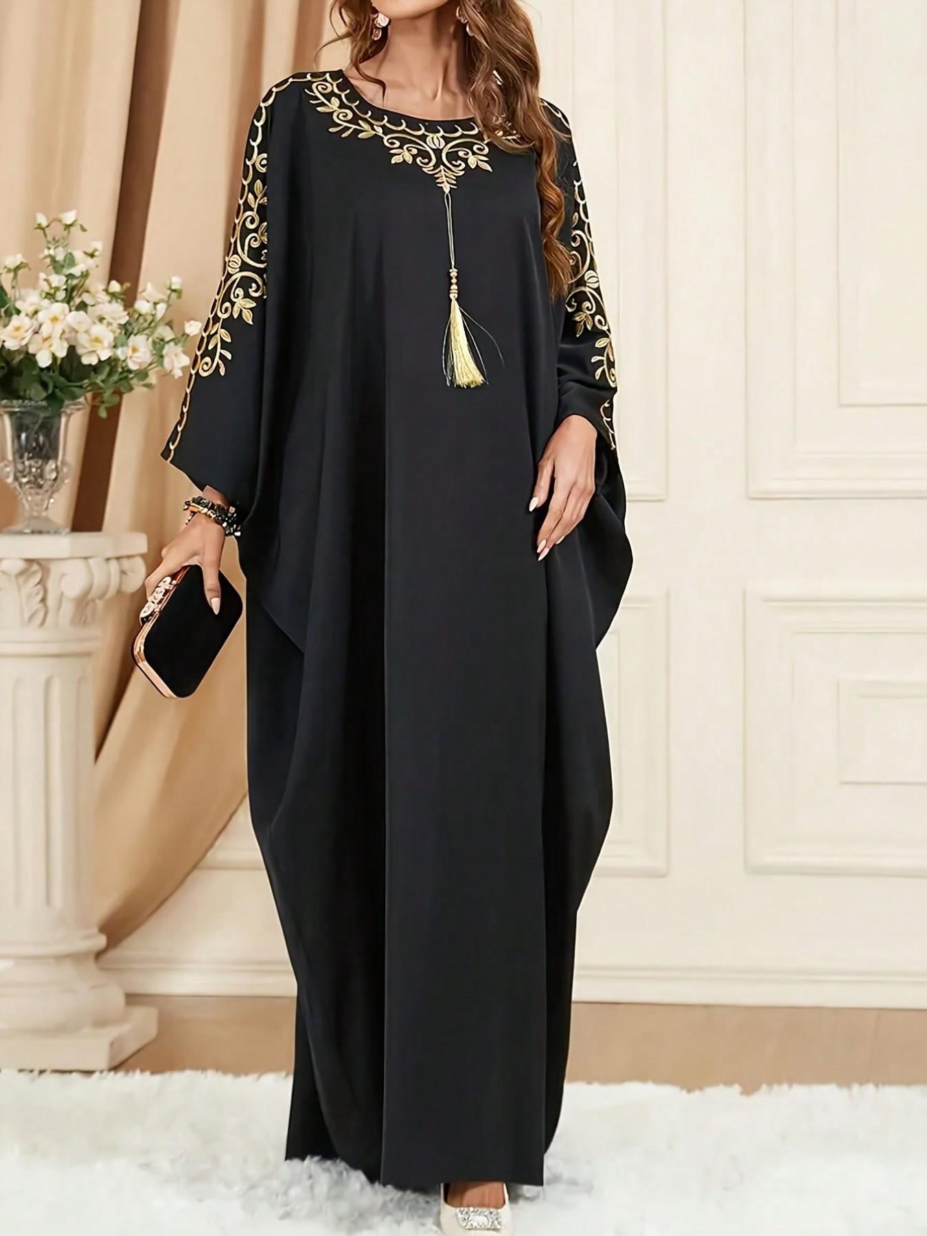Women's Long Robe, Elegant Islamic Clothing, Batwing Sleeves, Fringe Detailing, Flowy Design, Ideal for Ramadan & Eid, Comfortable Loose Fit, Islamic Muslim Clothing