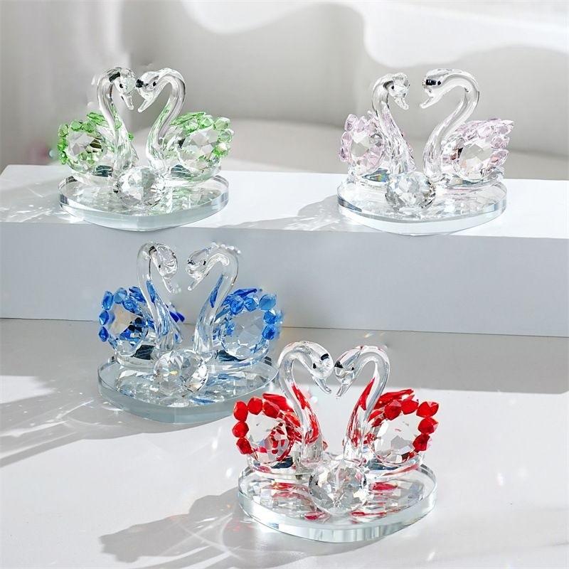 Elegant Crystal Swan Couple Statue Ornament, Perfect Gift for Christmas, Thanksgiving, Valentine's Day, Father's Day, Mother's Day, Living Room Decor