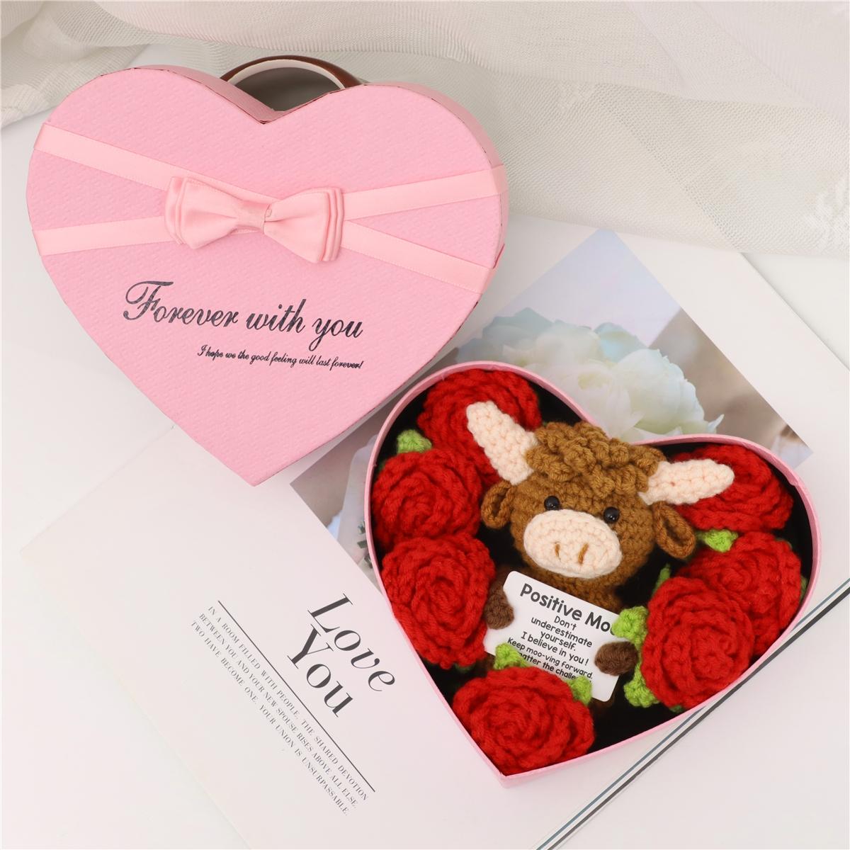 Mother's Day Valentine's Gift Handmade Rose Bouquet Highland Cow Box, Perfect Birthday Present for Wife Girlfriend, Unique Heartfelt Message, Beautiful Gift Box