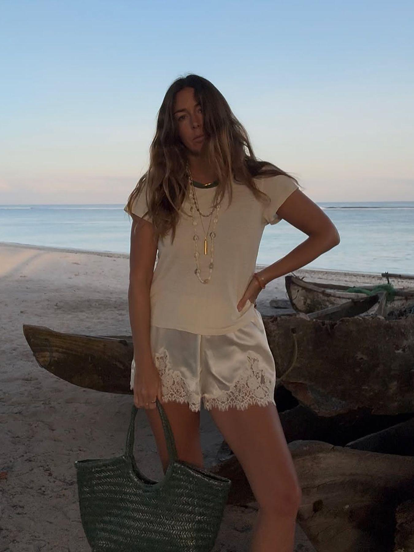 Women's Satin Silk Lace Shorts, Mid-Waist Mini Skirt, Luxurious Party Dress, French Style, Fashion Versatile Pants Women's Satin Silk Lace Shorts, Mid-Waist Mini Skirt, Luxurious Party Dress, French Style, Fashion Versatile Pants