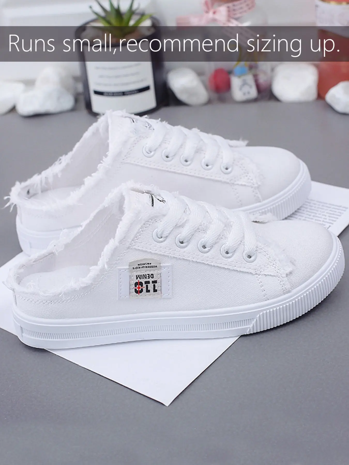 1 Pair Of Stylish Sneakers Casual Flat Walking Shoes in White, Black and Blue, Versatile, Easy To Wear, Suitable for All Seasons, Lightweight Soft Sole, Athletic, Sports Shoes