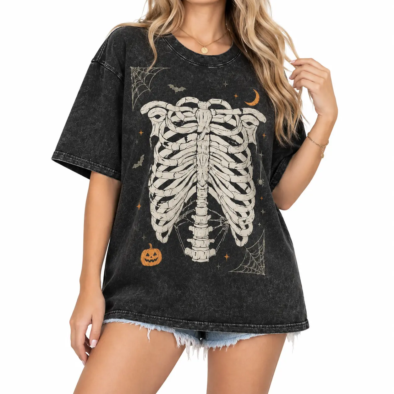 Halloween Skeleton Washed Graphic Tee for Men Women, Vintage Oversized Rib Cage T-Shirt, Gothic Spooky Season Short Sleeve Crew Neck Cotton Shirt, Pumpkin Bat Spider Web Graphic, Fall Streetwear Halloween Outfit