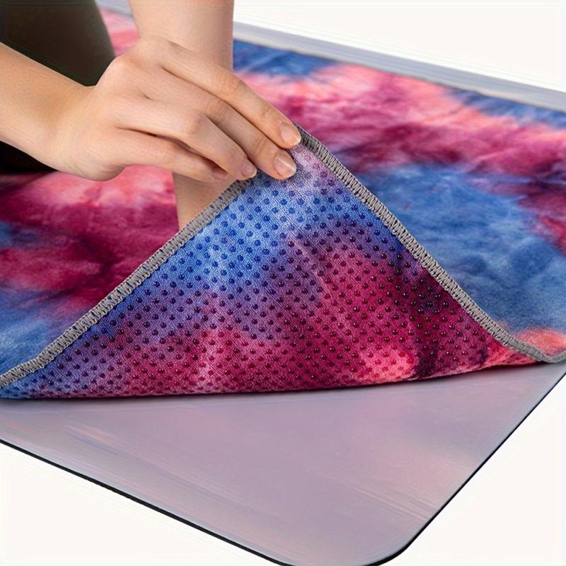 Non-Slip Yoga Mat Towel - Super Absorbent Quick Dry Microfiber Towel for Hot Yoga Pilates Gym Outdoor and Fitness Training, Sweat Absorbing Sports Towel with Storage Bag, Portable Fitness Essential Gift