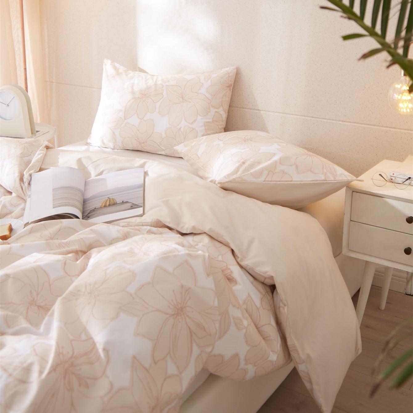 3-Piece Printed Duvet Cover Set, Includes 1 Duvet Cover and 2 Pillowcases (Without Insert), Elegant & Soft, Machine Washable for Easy Care, Comfortable Sleep Experience.