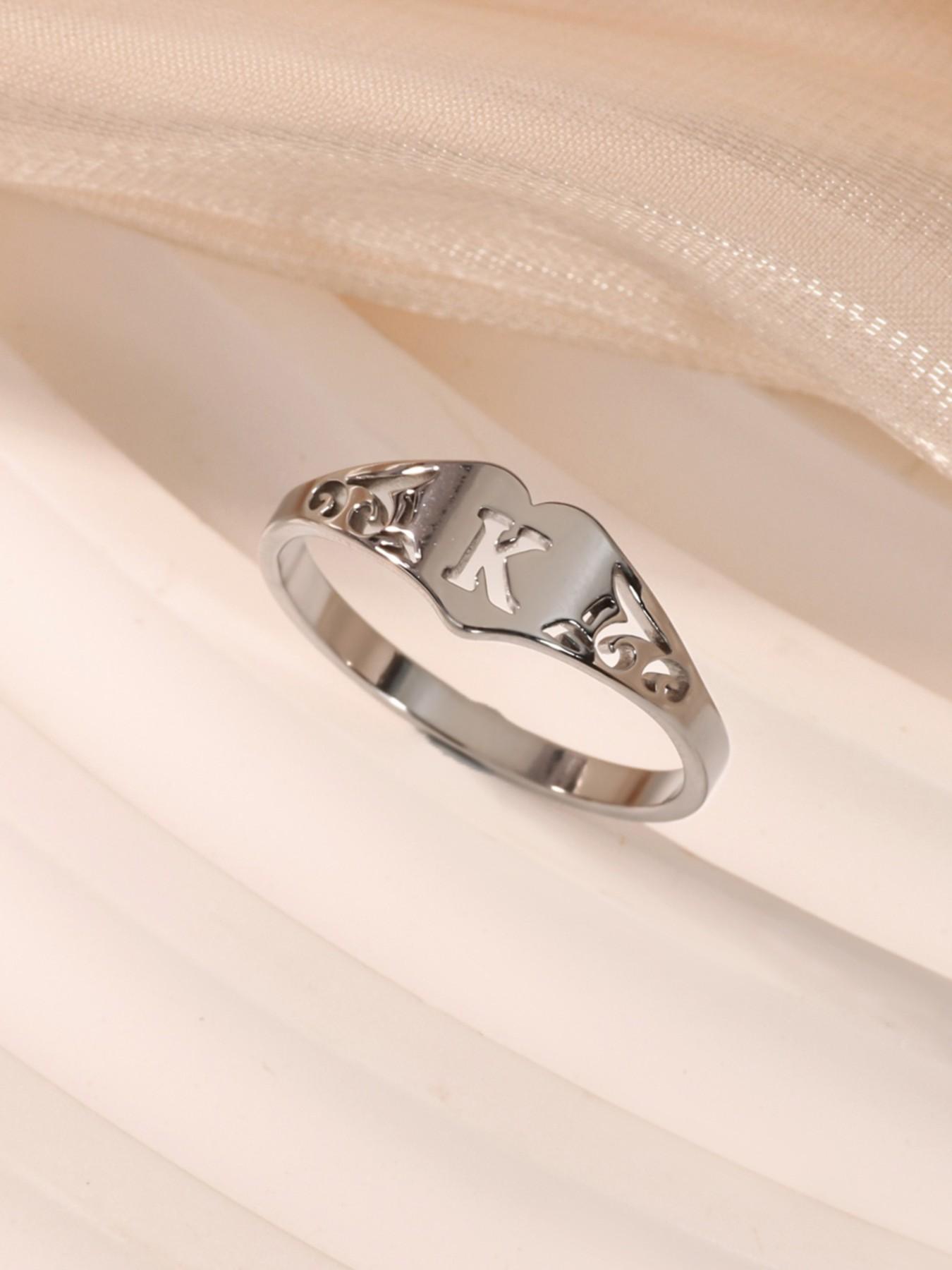 1 Pcs Hollow Initials Heart Rins for Women Stainless Steel Initial Letter Ring Aesthetic Fashion Waterproof Jewelry,Perfect Gifts for Birthday,Party,Wedding,Anniversary,Mother's Day,Vacation,Daily