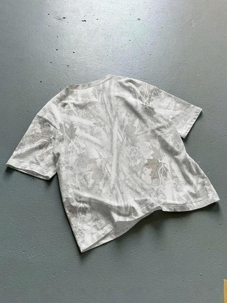 Unisex Camouflage Tree Branch Print T-Shirt, Short Sleeve Casual Summer Top, Fitted Style, Trendy Fashion for Daily Wear