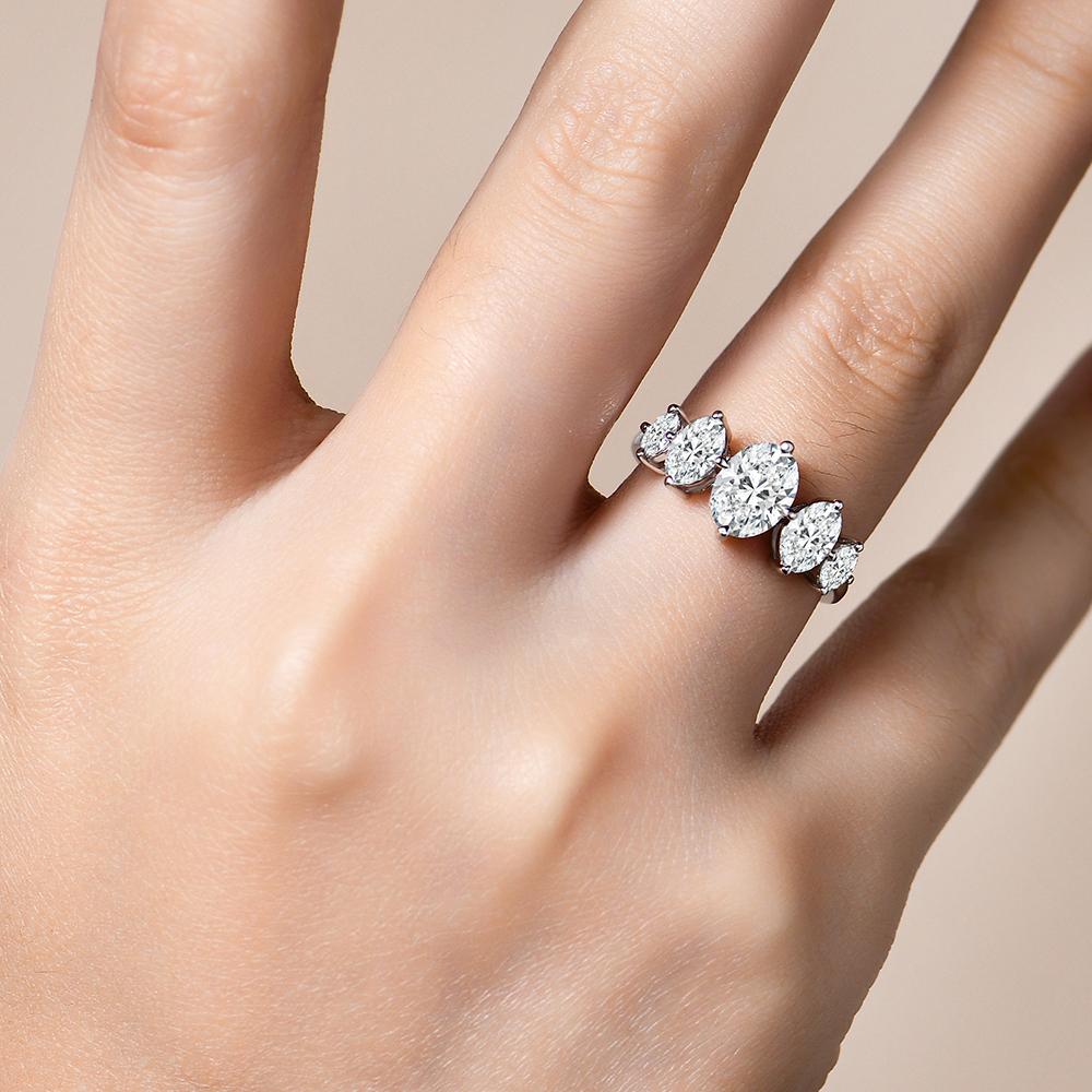 Oval Cut 8*6mm Synthetic Moissanite Ring for Women  Engagement Wedding Jewery R096